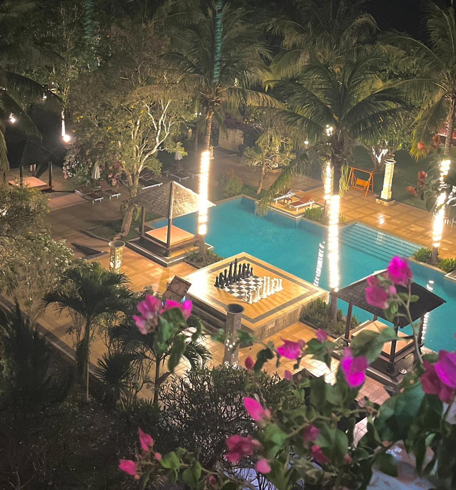 The Jayakarta Suites Komodo Flores Labuan Bajo Εξωτερικό φωτογραφία